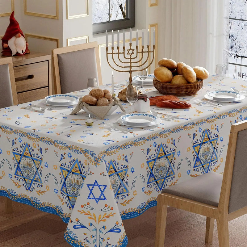 מפת שולחן לחנוכה עם מגני דוד וענפי זית – כחול ולבן