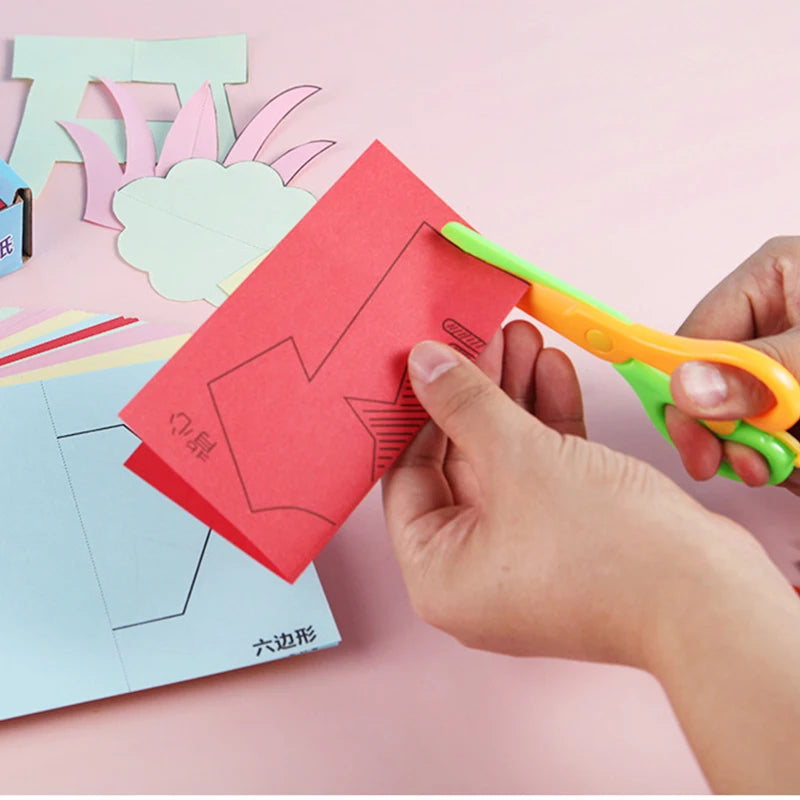 ערכת גזירה ויצירה לגן – 48 או 90 דפים עם מספריים בטיחותיים – תמונה 6